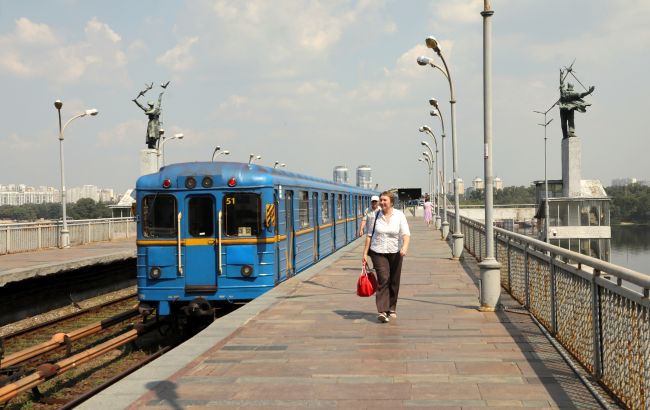 У Києві метро працюватиме у тривогу, але не так як запропонував Кабмін У Києві метро працюватиме у тривогу, але не так як запропонував Кабмін